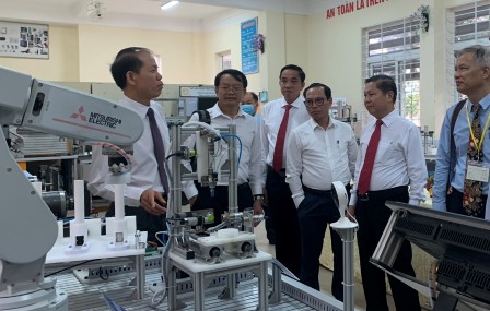 381 sản phẩm dự thi thiết bị đào tạo tự làm toàn quốc lần thứ VII