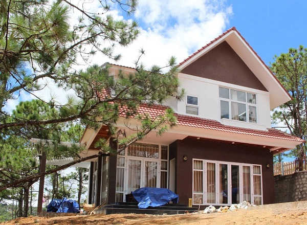 Xây dựng trái phép 60 công trình, chủ đầu tư Khu du lịch Nam Hồ bị phạt 110 triệu đồng