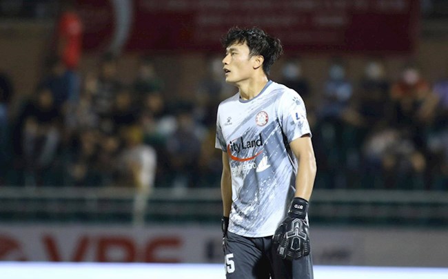 Tân HLV khẳng định Bùi Tiến Dũng là thủ môn tài năng sau chiến thắng trước HAGL