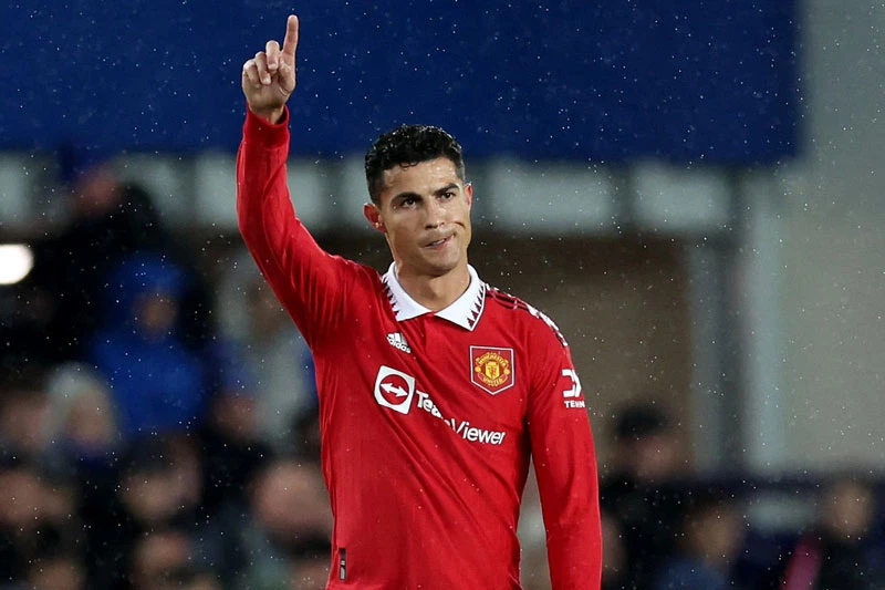 Tiền đạo: Cristiano Ronaldo (Man Utd).