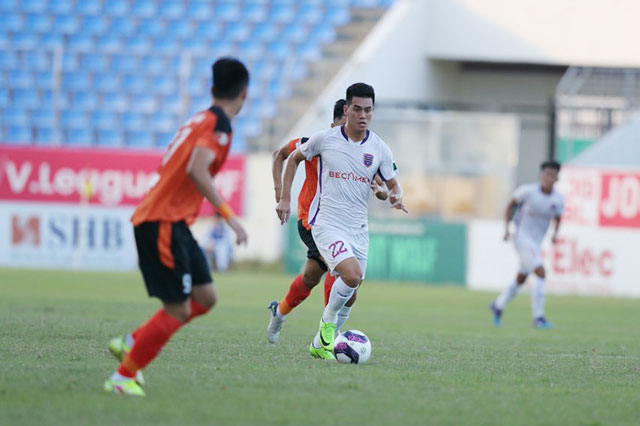 Lập cú đúp ấn tượng, Tiến Linh cán cột mốc lịch sử tại V.League