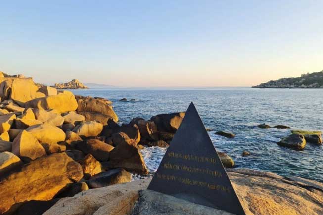 4 c&#x1ED9;t m&#x1ED1;c thi&#xEA;ng li&#xEA;ng c&#x1EE7;a T&#x1ED5; qu&#x1ED1;c, thanh xu&#xE2;n nh&#x1EA5;t &#x111;&#x1ECB;nh ph&#x1EA3;i &#x111;&#x1EBF;n check-in 1 l&#x1EA7;n