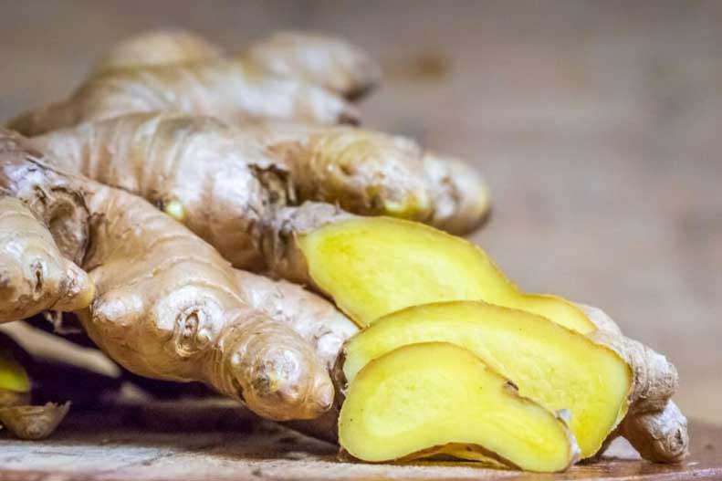 Lợi ích tuyệt vời của củ gừng đối với sức khỏe và sắc đẹp