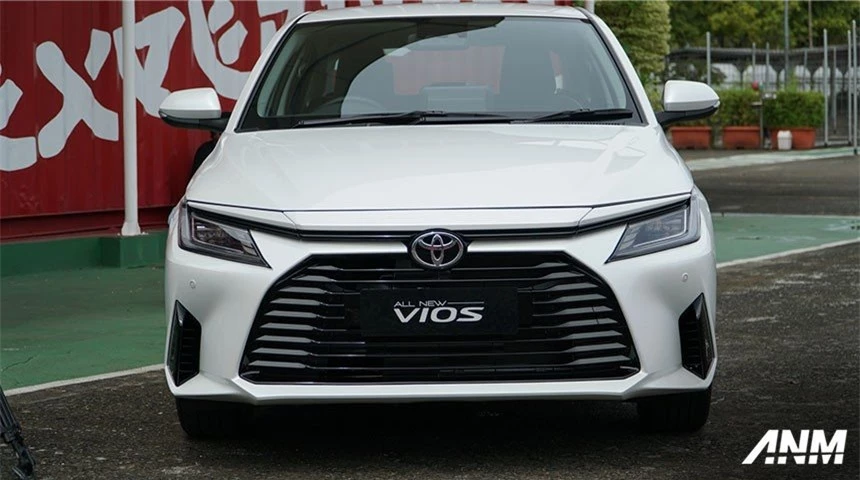 Cận cảnh Toyota Vios 2023 sắp về Việt Nam: giá từ 491 triệu, thiết kế như Camry 202093