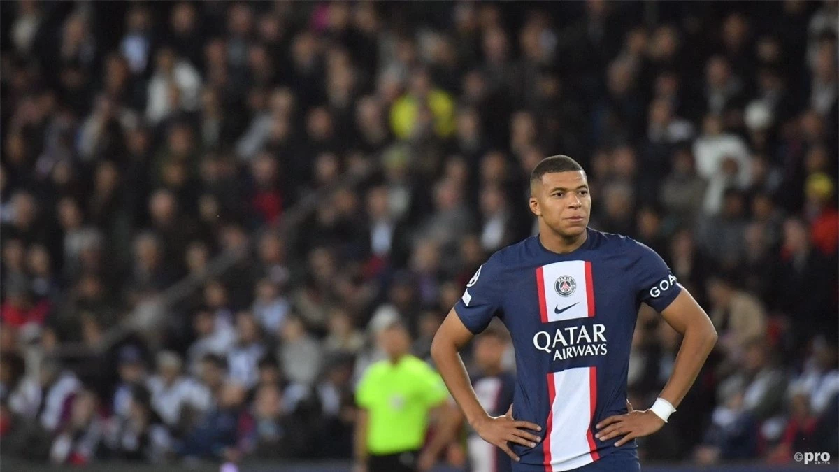 PSG bị lộ bằng chứng bắt nạt cầu thủ, có thể mất trắng Mbappe? 201978