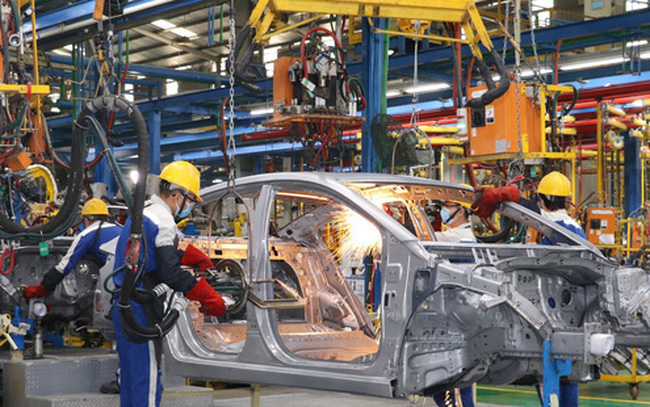 IMF nâng dự báo tăng trưởng kinh tế Việt Nam