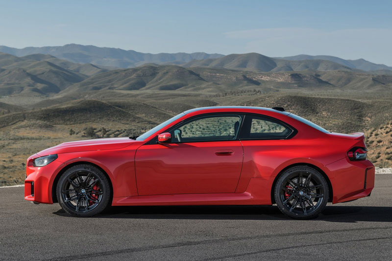 Cận cảnh BMW M2 vừa ra mắt, mạnh 460 mã lực