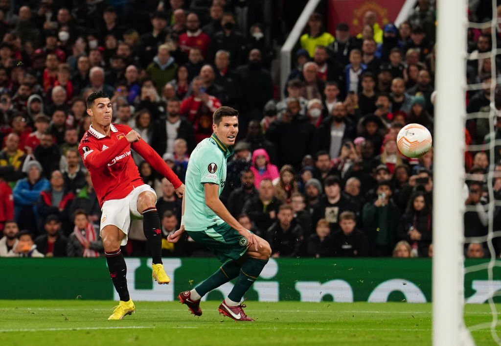 Thống kê áp đảo nhưng lại chỉ ra điểm cực tệ của MU trước Omonia