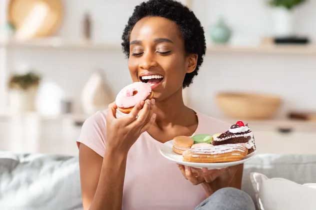 4 thói quen ăn uống làm giảm sức đề kháng, tăng nguy cơ nhiễm bệnh