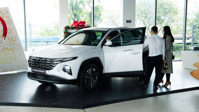 Nguồn cung tăng mạnh, ô tô có hết khan hàng tăng giá?