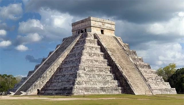 Kim tự tháp Maya có thiết kế để tạo ra hiện tượng bí ẩn tiếng hót chim đuôi seo