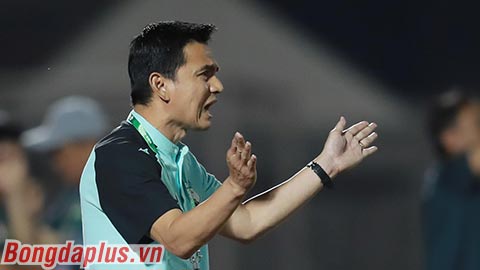 HLV Kiatisak: 'HAGL bám đuổi Hà Nội chỉ còn là chuyện nói đùa'