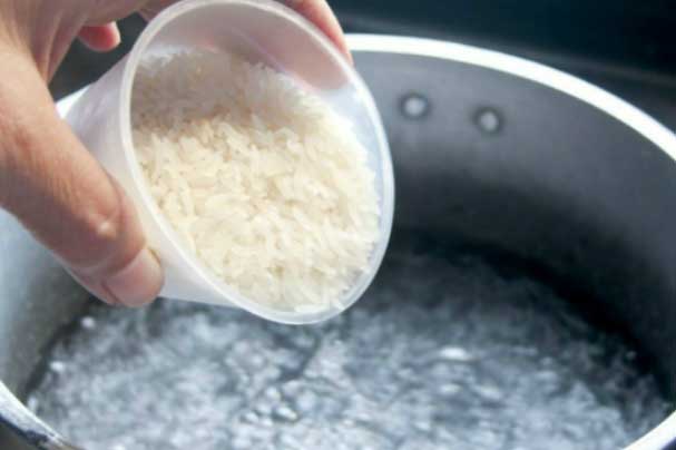 Bỏ thêm thứ này vào khi nấu cơm giúp bạn giảm cân an toàn, nhanh chóng