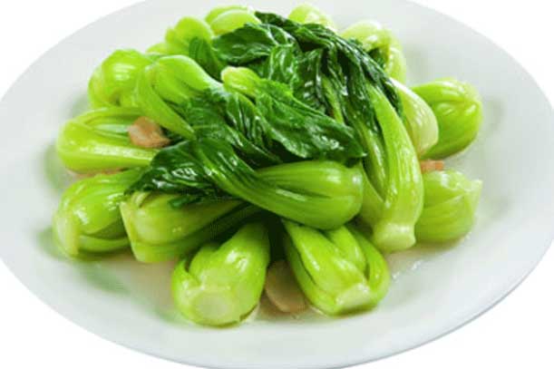 Muốn rau cải xào xanh mướt, giòn ngọt như ngoài hàng, chị em không thể bỏ qua bí quyết quan trọng này