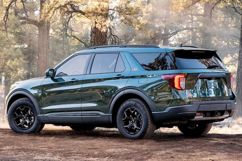 10. Ford Explorer (doanh số: 53.326 chiếc).