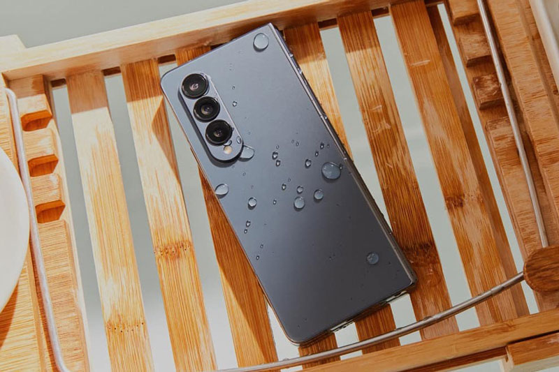 Samsung Galaxy Z Fold4 5G giảm giá 6 triệu đồng tại Việt Nam