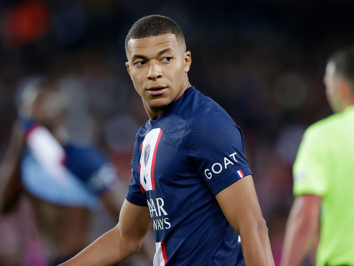 NÓNG: Mbappe 'chơi chiêu' như Neymar, PSG bất lực ngậm đắng nuốt cay