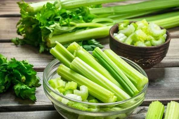 4 loại thực phẩm ngăn cơ thể trữ nước và thải độc cực tốt chị em nên biết