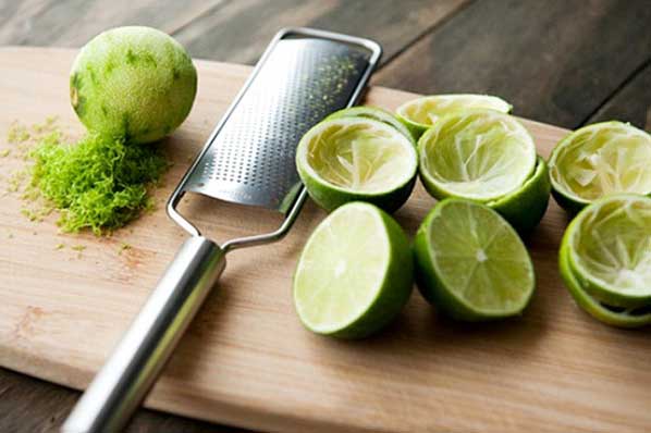 Bí quyết kích lông mi mọc dài, dày và cong vút chỉ với vài vỏ chanh