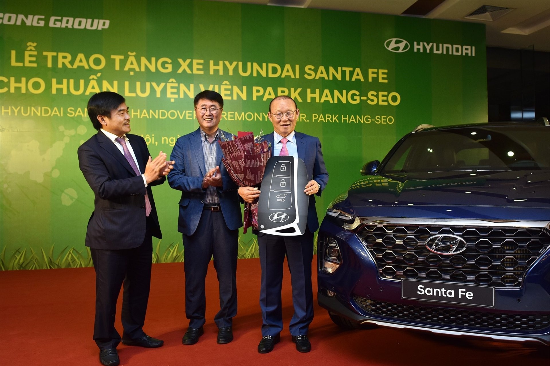 HLV Park Hang Seo được tặng bao nhiêu chiếc ô tô sau 5 năm dẫn dắt ĐT Việt Nam? 204032