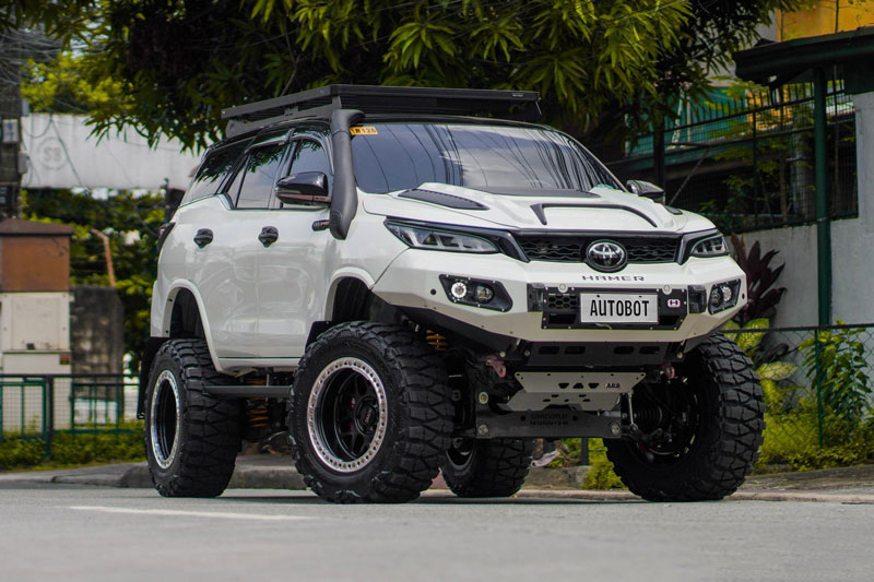 Toyota Fortuner GR Sport "lột xác" với bản độ off-road hầm hố