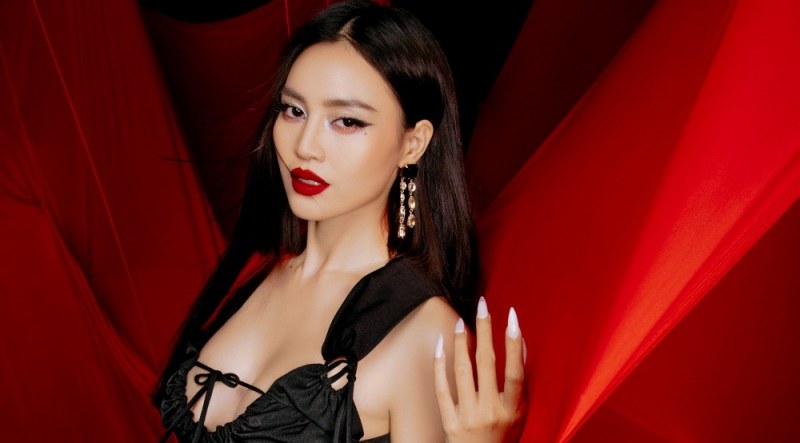 Ninh D&#x1B0;&#x1A1;ng Lan Ng&#x1ECD;c &quot;bung x&#xF5;a&quot; v&#x1EDB;i nh&#x1EEF;ng b&#x1ED9; c&#xE1;nh c&#x1EAF;t x&#x1EBB; t&#xE1;o b&#x1EA1;o