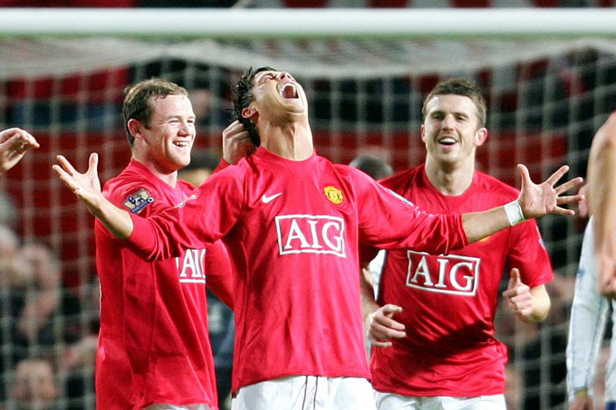 Ronaldo khó thành công bền vững nếu thiếu Gary Neville