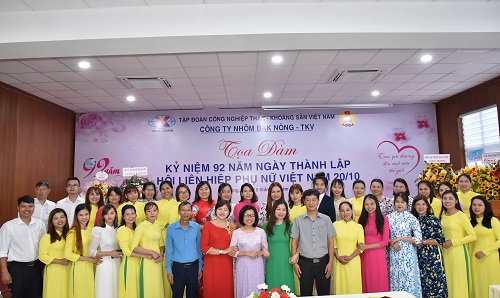 Phụ nữ Công ty Nhôm Đắk Nông chia sẻ bí quyết nâng cao tri thức, chăm sóc vẻ đẹp toàn diện