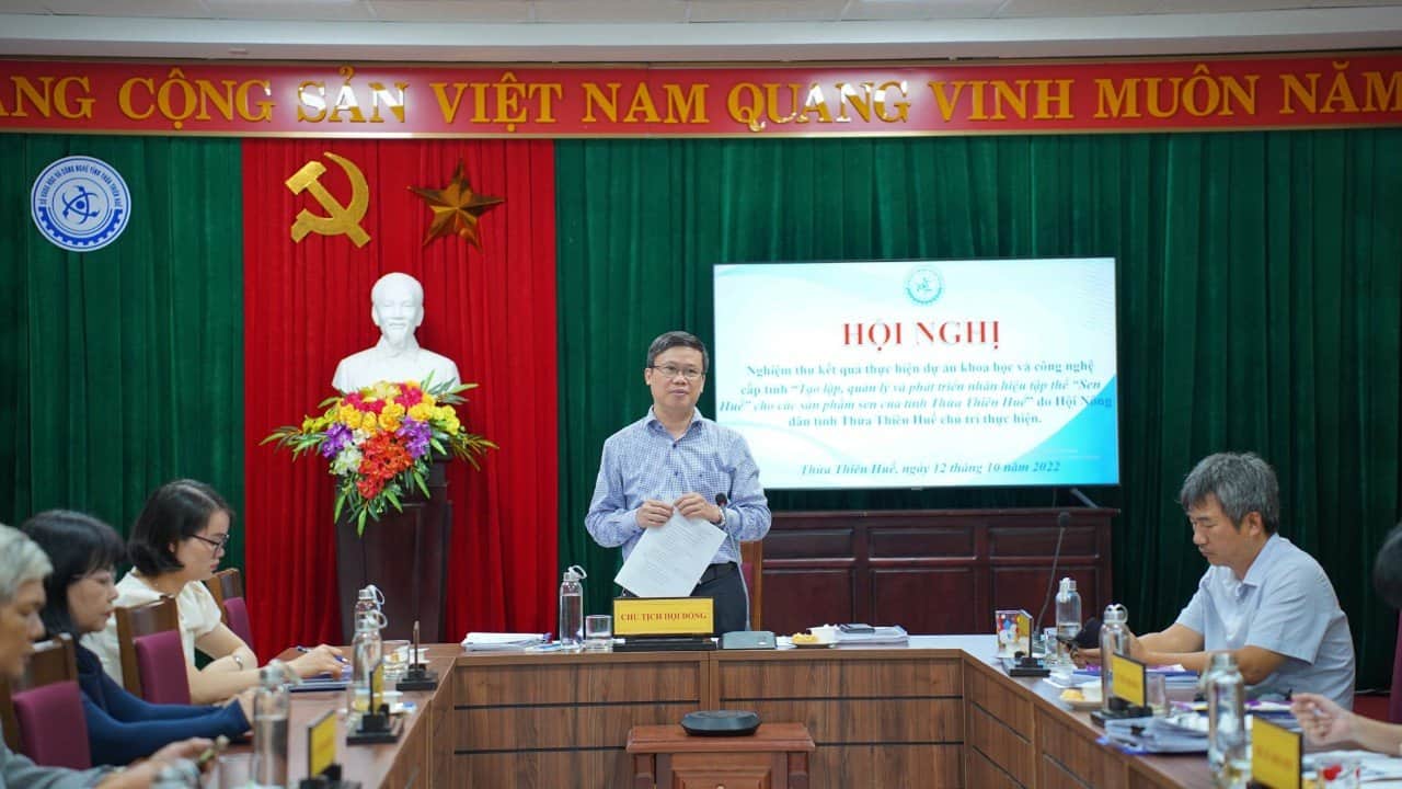 Quản lý và sử dụng nhãn hiệu tập thể “Sen Huế”