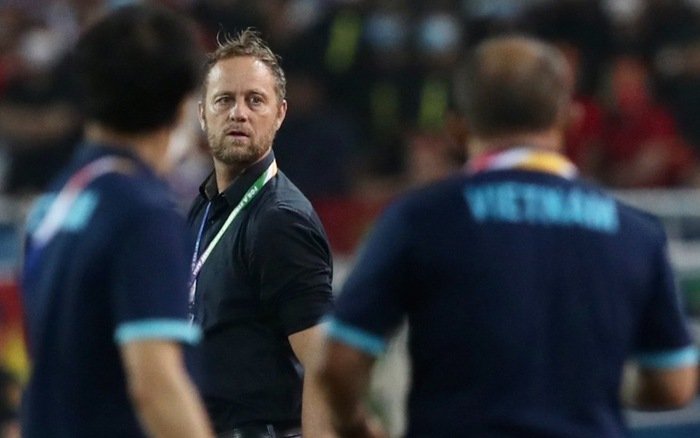 HLV Th&#xE1;i Lan n&#xF3;i &#x111;i&#x1EC1;u b&#x1EA5;t ng&#x1EDD; v&#x1EC1; HLV Park tr&#x1B0;&#x1EDB;c AFF Cup