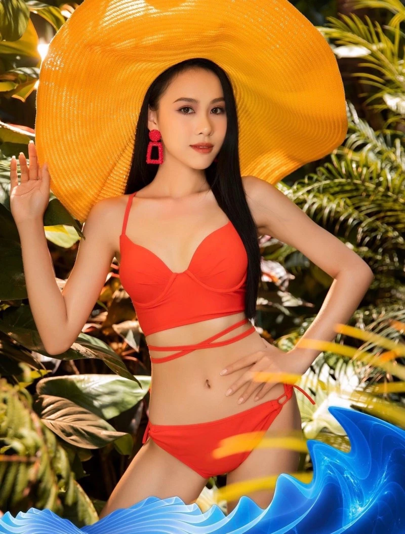 Lê Nguyễn Ngọc Hằng sinh năm 2003, là thí sinh nhỏ tuổi từng lọt top 10 Miss World Vietnam 2022. Không dành nhiều thời gian nghỉ ngơi, cô nàng tiếp tục quay trở lại đường đua sẵn sàng chinh phục ngôi vị cao nhất.