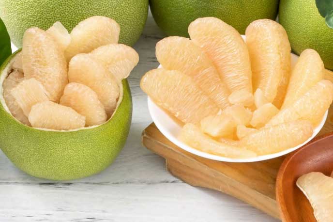 Ăn bưởi rất tốt nhưng đây là kiểu ăn đang âm thầm huỷ hoại sức khoẻ của bạn