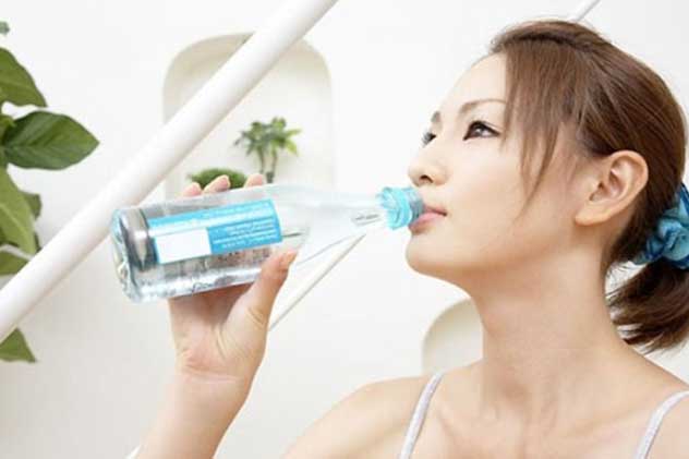 Uống 1 cốc nước vào đúng "giờ vàng" này, vừa giảm cân vừa thanh lọc cơ thể hiệu quả trông thấy