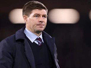 HLV Steven Gerrard bị Aston Villa sa thải