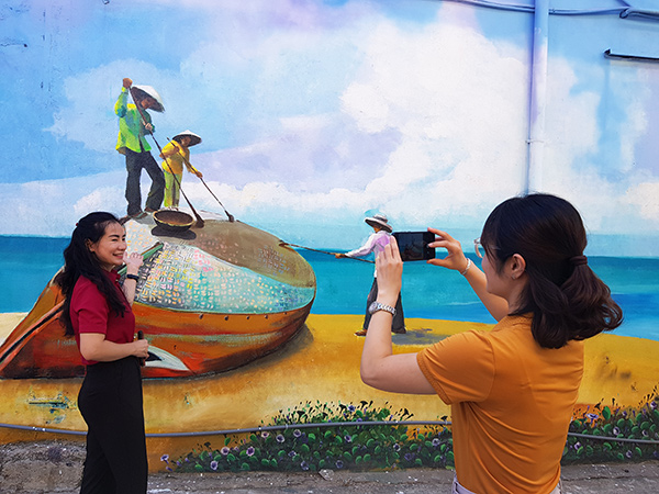 Tổ chức cuộc thi “Thiết kế mô hình checkin tạo điểm nhấn du lịch quận Sơn Trà” (Đà Nẵng)