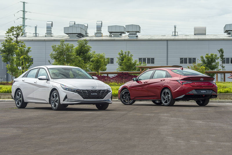Ảnh chi tiết Hyundai Elantra 2023, giá từ 599 triệu đồng tại Việt Nam