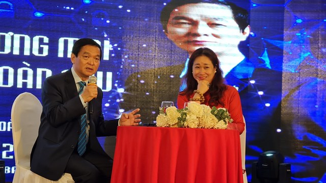 Kết nối những câu chuyện hòa bình và kinh doanh 