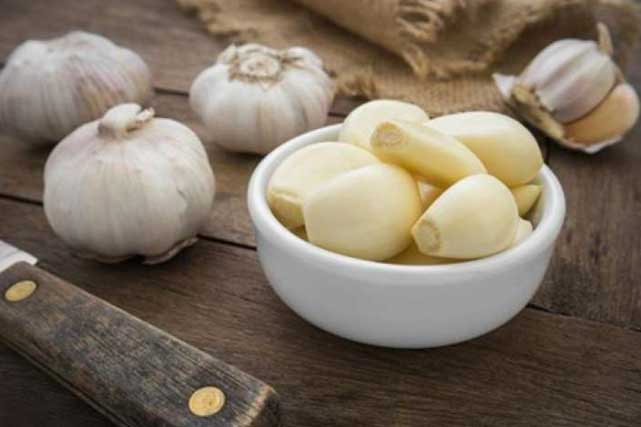 Tỏi ăn theo cách này sẽ biến thành chất độc, nhiều người vẫn vô tư dùng mỗi ngày