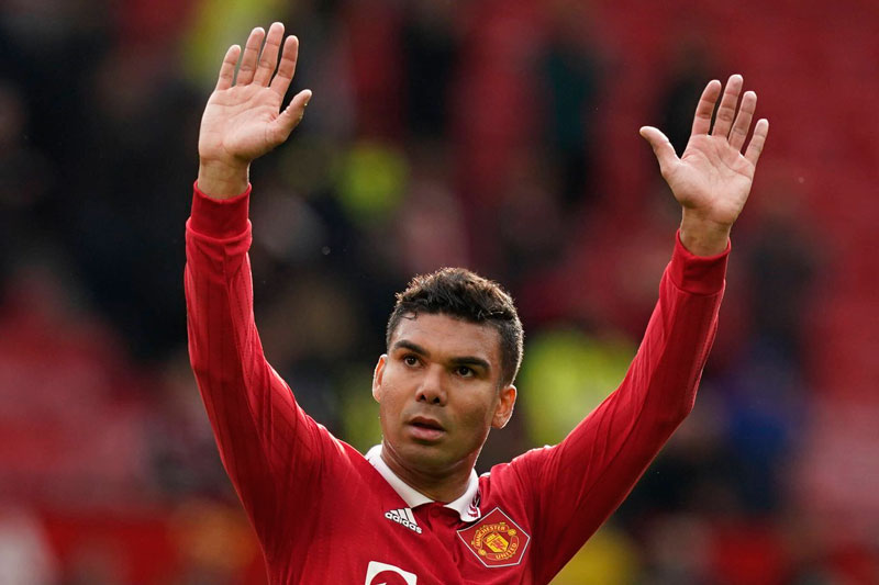 Đội hình tiêu biểu vòng 13 Premier League: Vinh danh Casemiro