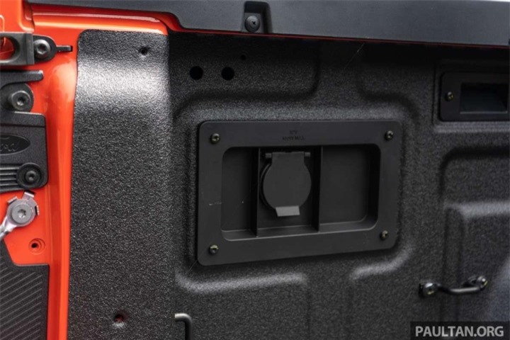 Chi tiết Ford Ranger Raptor 2022 với giá hơn 1,3 tỷ đồng - 11