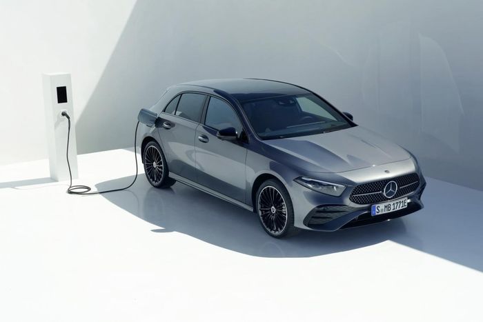 Mercedes-Benz A-Class 2023 được nâng cấp nhẹ trước khi bị khai tử