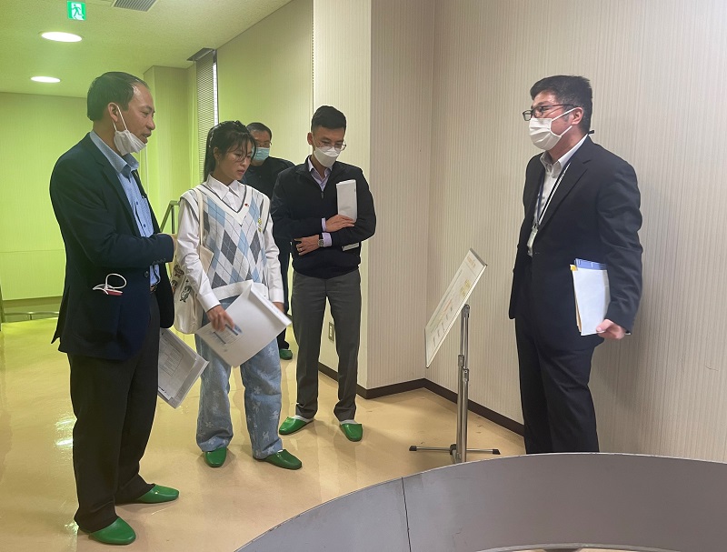 Đoàn công tác huyện Lạc Dương tham quan, học hỏi kinh nghiệm xử lý rác tại các thành phố của Nhật.
