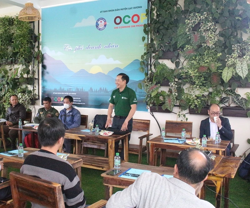 Ông Phạm Trọng Phu – Cố vấn chuỗi giá trị Café-REDD, chia sẻ thông tin về quỹ "Vườn ươm doanh nghiệp".