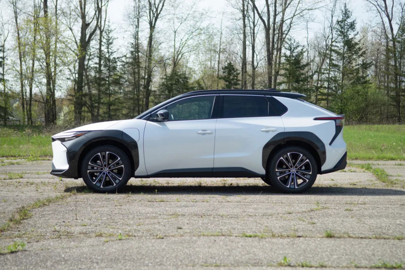 Toyota sẽ giới thiệu hai mẫu ô tô điện tại VMS 2022