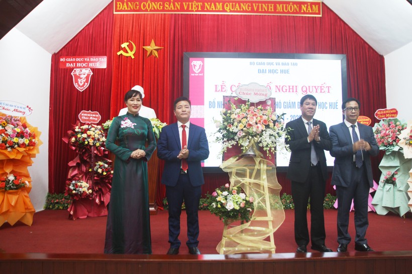 Đại học Huế bổ nhiệm 2 phó giám đốc