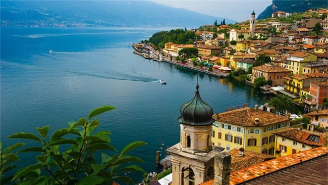 Làng Limone sul Garda là điểm đến lý tưởng của nhiều khách du lịch.