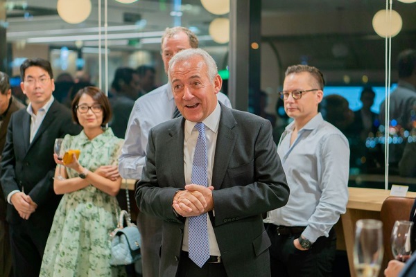 CEO Savills Global: Việt Nam đang nhận được sự quan tâm từ các nhà đầu tư trên khắp thế giới hơn bao giờ hết