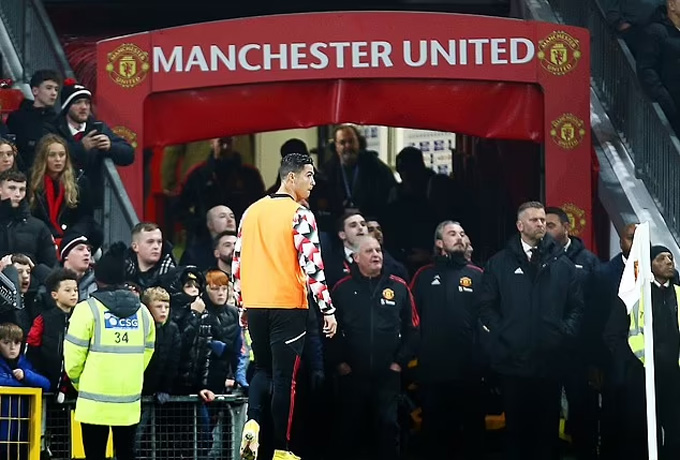 Ronaldo không còn khả năng đầu quân cho các CLB lớn