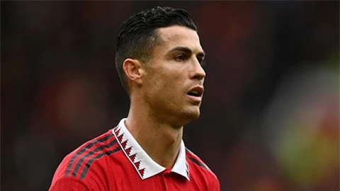 CĐV MU phát hiện khoảnh khắc Ronaldo từ chối không chịu vào sân