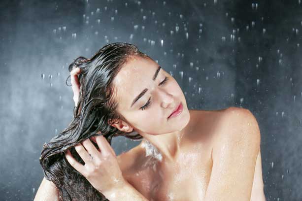 2 việc tuyệt đối không được làm sau khi tắm, tránh gây ra trụy tim, đột quỵ